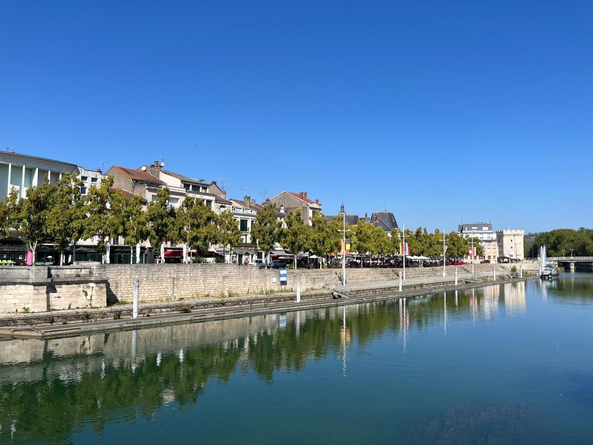 La Cour Du Prince Verdun-sur-Meuse ภายนอก รูปภาพ